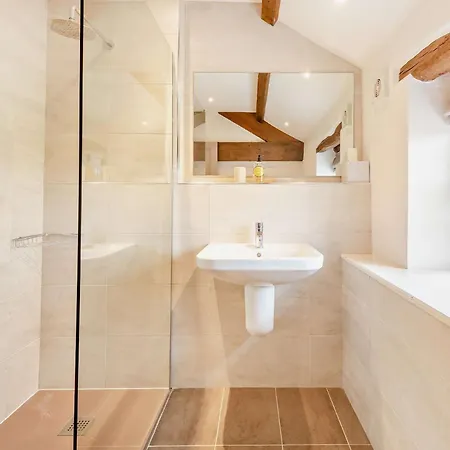 5 Bed In Eden Valley Sz111 *