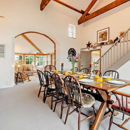 Holiday home 5 Bed In Eden Valley Sz111 *
