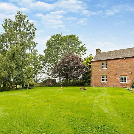 5 Bed In Eden Valley Sz111 Holiday home *