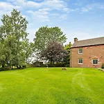 بيت للعطل 5 Bed In Penrith Oc-sz111